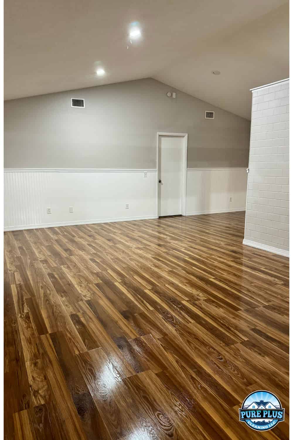 Move-In/Move-Out Cleaning image