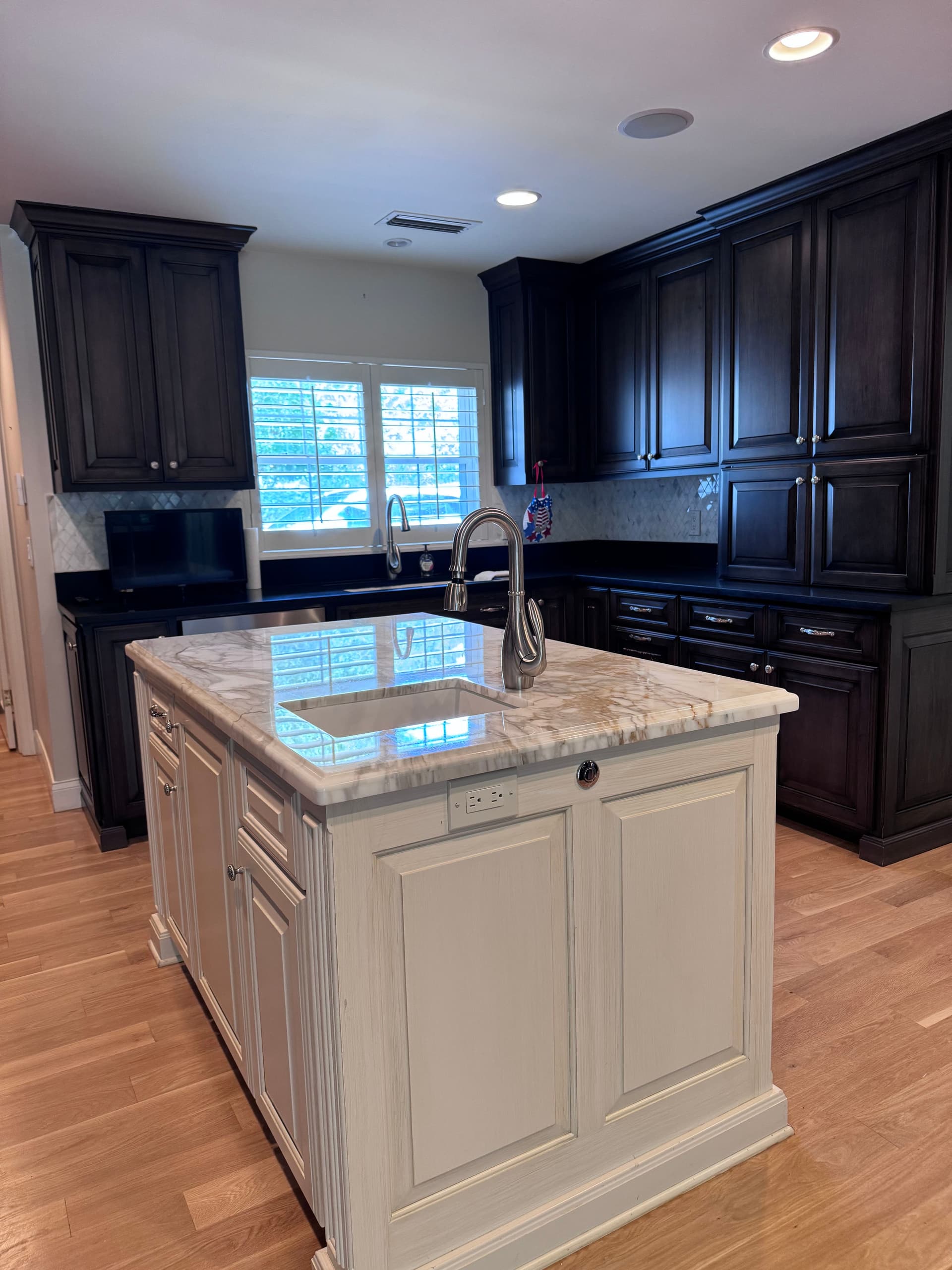 The Ultimate Guide to Professional Deep Cleaning: Why Every Home Needs It image